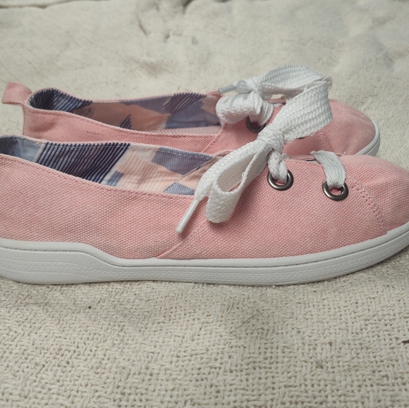 Rocket Dog Pink Canvas Flats with White Laces - Picture 4 of 6